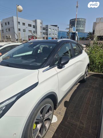 מודעת רכב ג׳ילי Geometry C