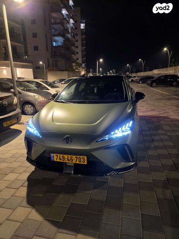 מודעת רכב אם ג'י MG4