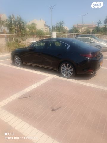 מודעת רכב מאזדה 3