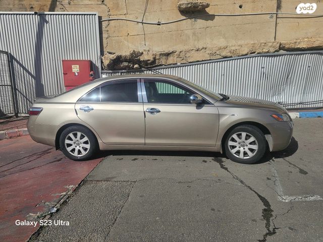 מודעת רכב טויוטה קאמרי