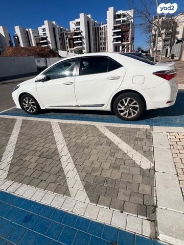 מודעת רכב טויוטה קורולה