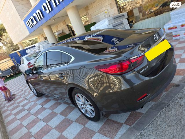 מודעת רכב מאזדה 6