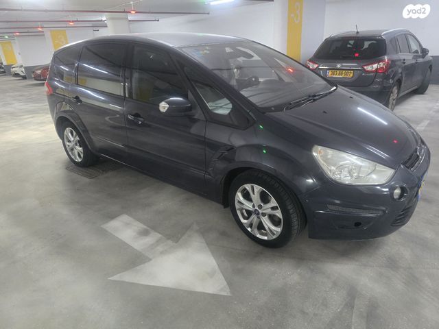 מודעת רכב פורד S-מקס