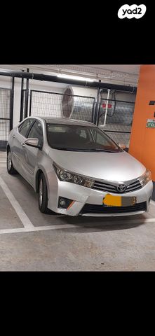 מודעת רכב טויוטה קורולה