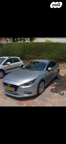 מודעת רכב מאזדה 3