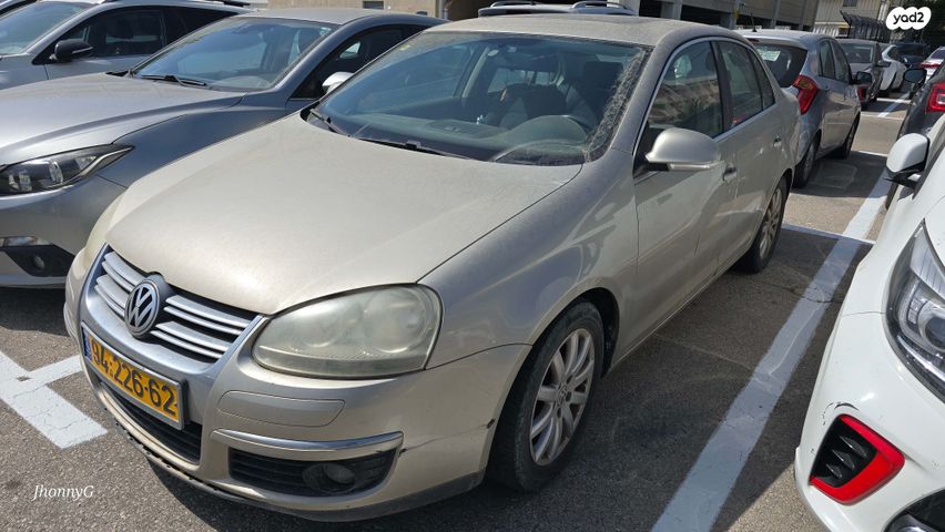 מודעת רכב פולקסווגן ג'טה 