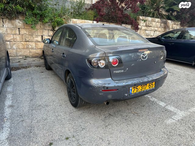 מודעת רכב מאזדה 3