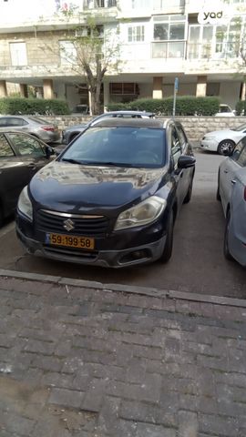 מודעת רכב סוזוקי קרוסאובר