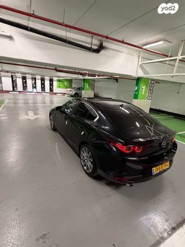 מודעת רכב מאזדה 3