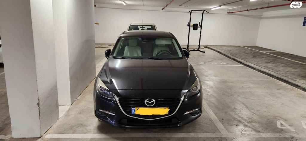 מודעת רכב מאזדה 3