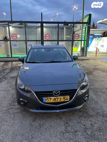 מודעת רכב מאזדה 3
