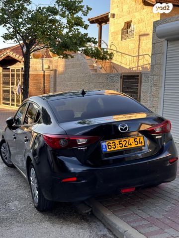 מודעת רכב מאזדה 3