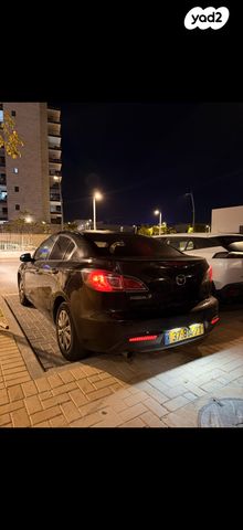 מודעת רכב מאזדה 3