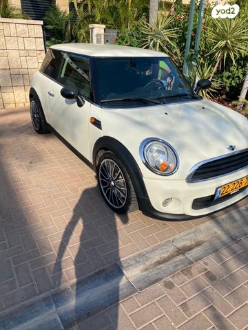 מודעת רכב מיני קופר