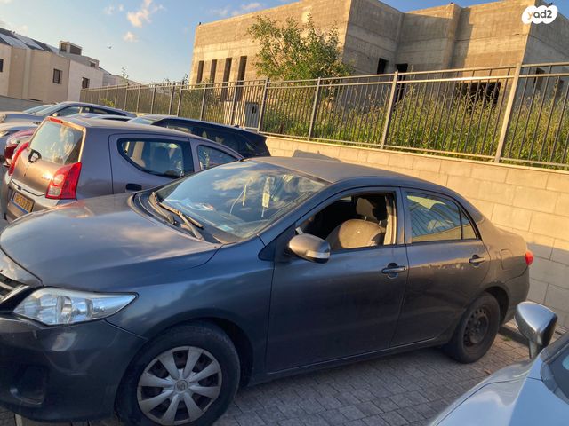 מודעת רכב טויוטה קורולה