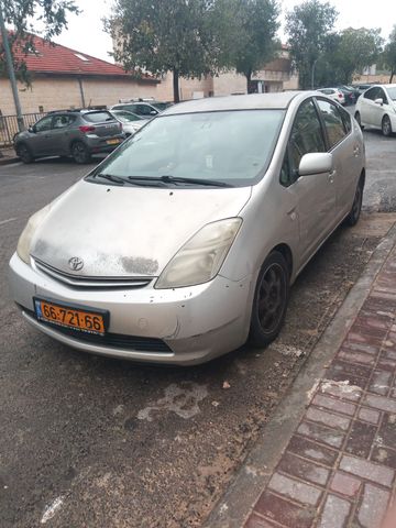 מודעת רכב טויוטה פריוס
