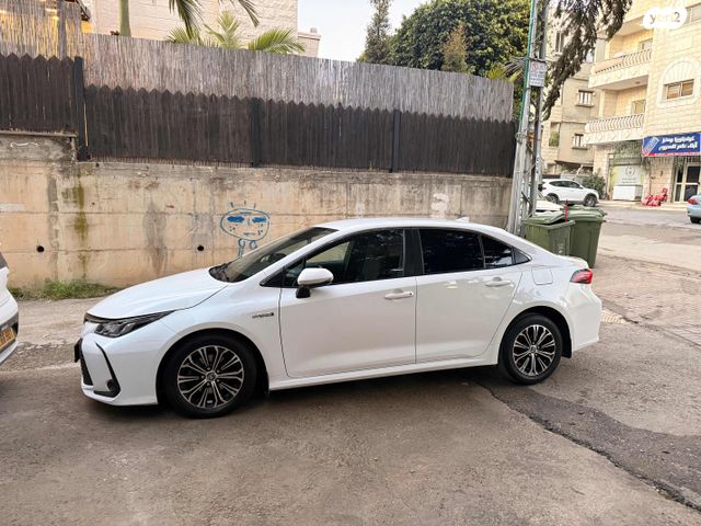 מודעת רכב טויוטה קורולה