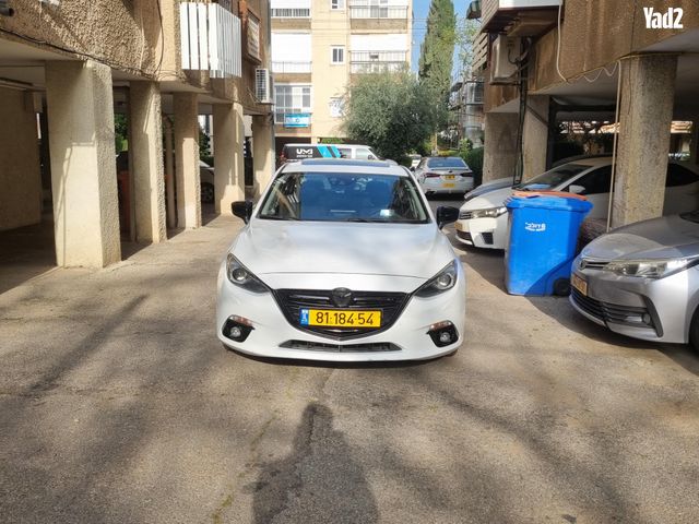 מודעת רכב מאזדה 3