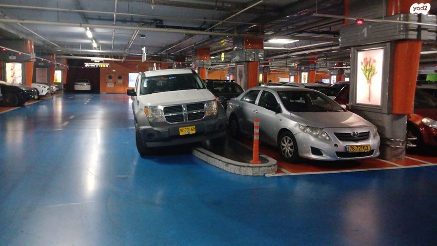 מודעת רכב דודג' ניטרו