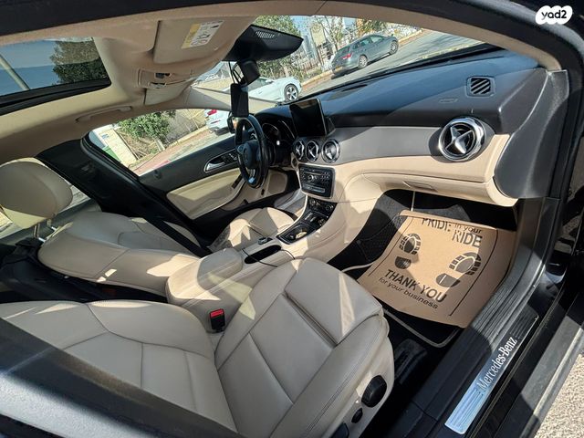 מודעת רכב מרצדס-בנץ GLA