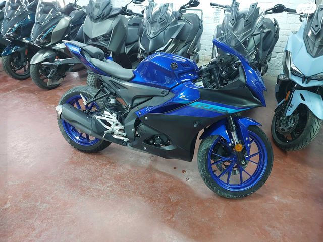 מודעת רכב ימאהה YZF-R125