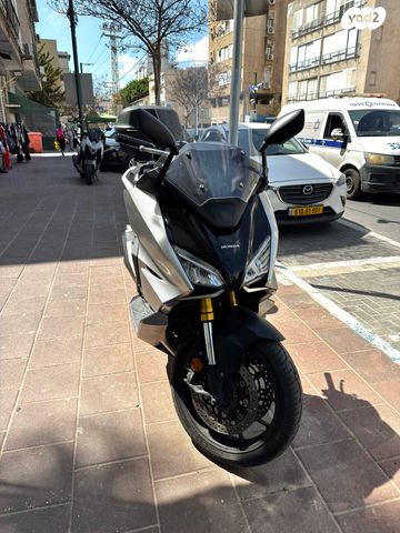 מודעת רכב הונדה פורזה 750