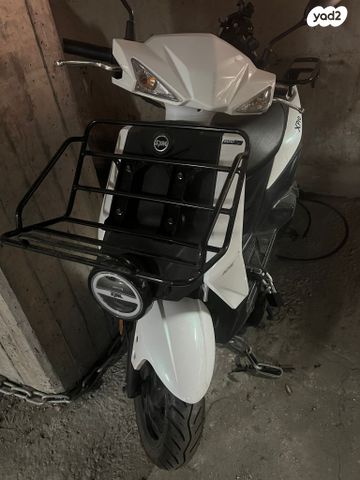 מודעת רכב סאן יאנג AEA3