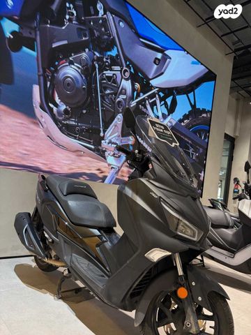 מודעת רכב סאן יאנג ג'וי-מקס 250