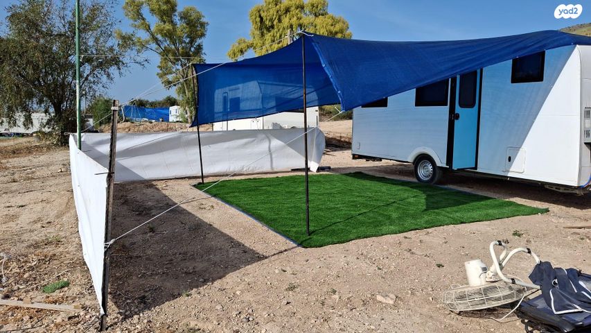 מודעת רכב נגרר (קראוון נגרר)