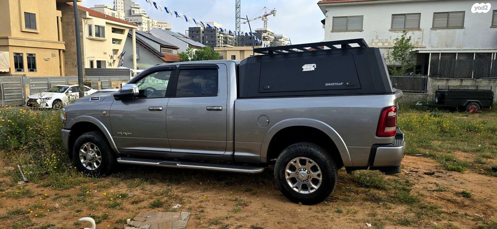 מודעת רכב דודג'