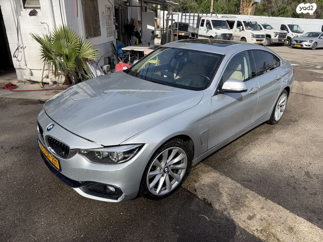 מודעת רכב ב מ וו סדרה 4