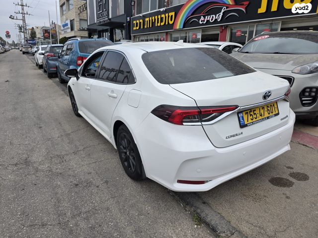 מודעת רכב טויוטה קורולה