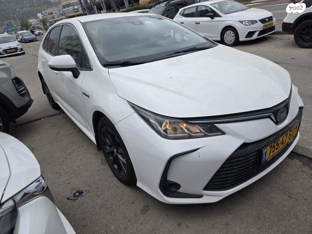 מודעת רכב טויוטה קורולה 1