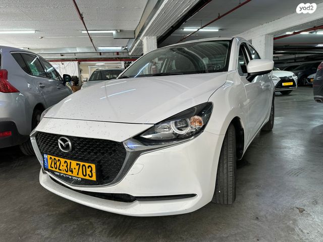 מודעת רכב מאזדה 2