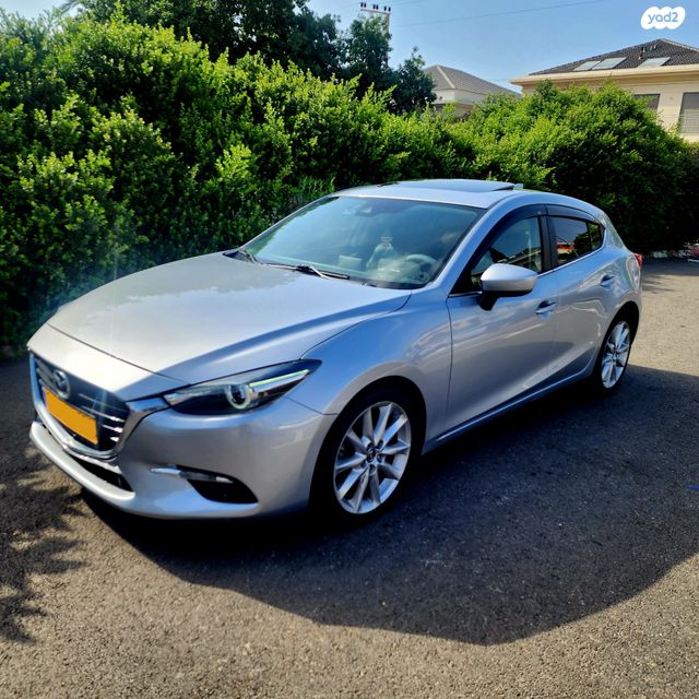 מודעת רכב מאזדה 3