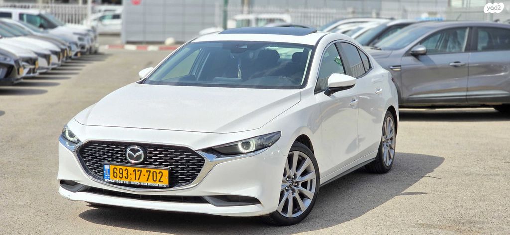 מודעת רכב מאזדה 3