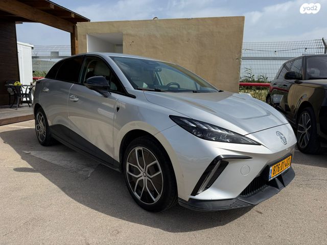 מודעת רכב אם ג'י MG4 1