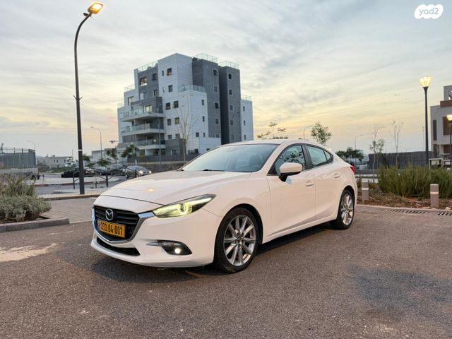 מודעת רכב מאזדה 3