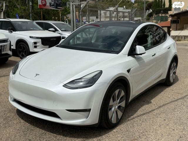 מודעת רכב טסלה מודל Y