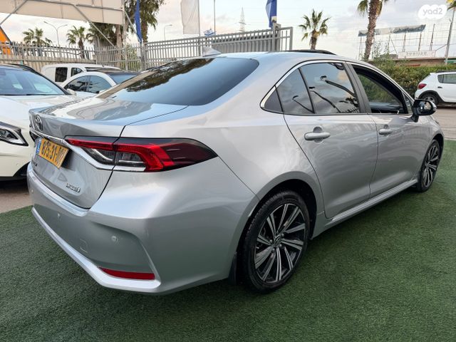 מודעת רכב טויוטה קורולה