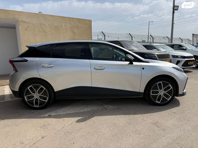 מודעת רכב אם ג'י MG4 2