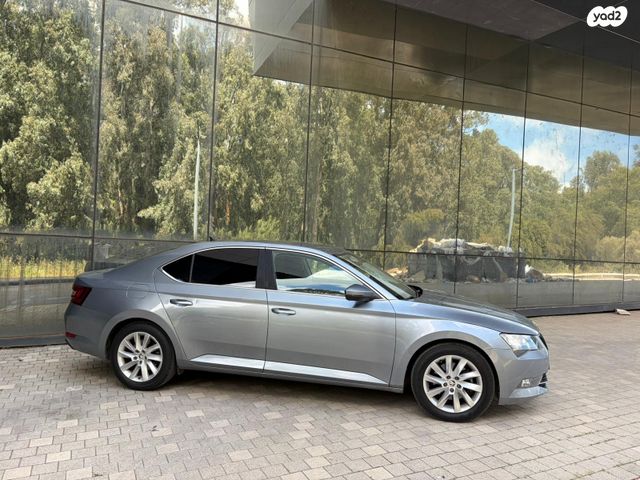 מודעת רכב סקודה סופרב