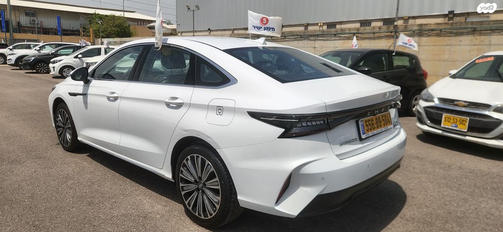 מודעת רכב צ׳רי אריזו 8 2