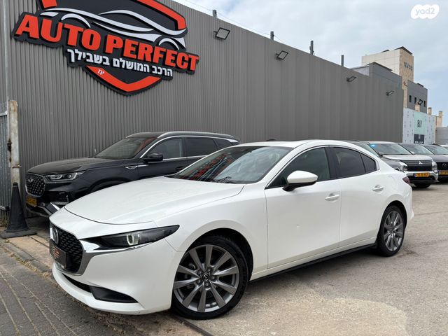 מודעת רכב מאזדה 3