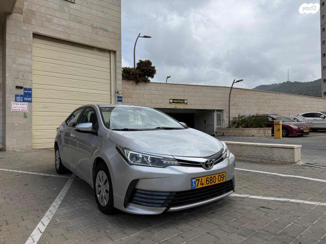 מודעת רכב טויוטה קורולה