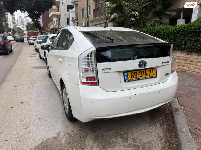 מודעת רכב טויוטה פריוס