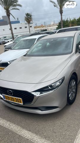 מודעת רכב מאזדה 3