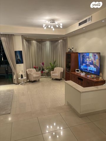 מרדכי זעירא 42