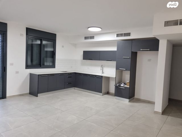 שדרות דוד המלך 36