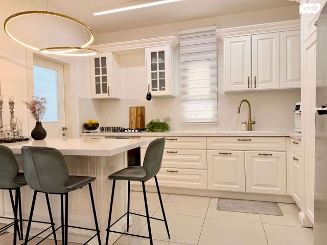 שדרות קק"ל 10